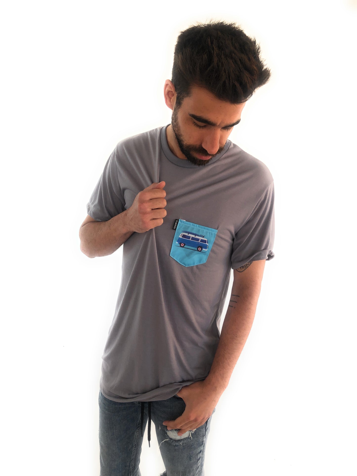 Camiseta Trankilo Pocket Surf Gris